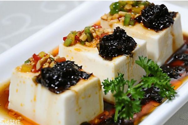 豆腐怎么做好吃呢 豆腐的主要成分是什么呢 豆腐怎么做好吃呢 豆腐的主要成分是什么呢