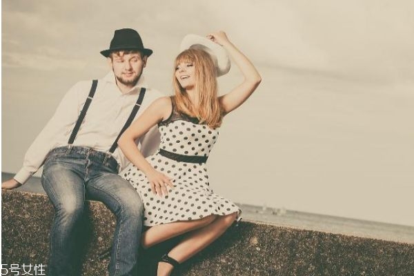 男生說想你了怎么回答 一個男生說想你要怎么回復 男生說想你了怎么回答 一個男生說想你要怎么回復