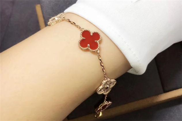 梵克雅寶五花手鏈多少錢(qián) 梵克雅寶五花手鏈專(zhuān)柜價(jià)格