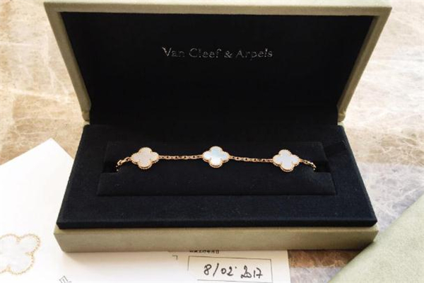 梵克雅寶五花手鏈尺寸 梵克雅寶五花手鏈長度 梵克雅寶五花手鏈尺寸 梵克雅寶五花手鏈長度