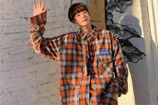 男生穿什么襯衫好看 男生襯衫搭配圖片 男生穿什么襯衫好看 男生襯衫搭配圖片