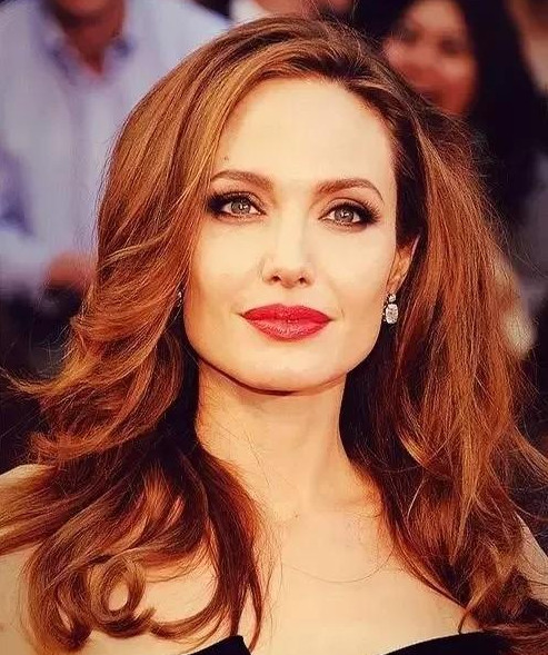 什么發(fā)型可以修飾臉型 哪種發(fā)型能修飾臉型 什么發(fā)型可以修飾臉型 哪種發(fā)型能修飾臉型