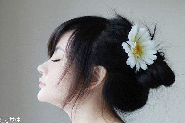 可以經(jīng)常按壓鼻子嗎 如何擁有小翹鼻 可以經(jīng)常按壓鼻子嗎 如何擁有小翹鼻