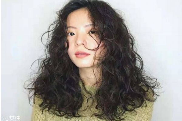 羊毛卷怎么卷 羊毛卷短發(fā)發(fā)型圖片 羊毛卷怎么卷 羊毛卷短發(fā)發(fā)型圖片