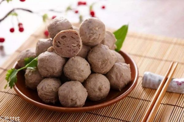 怎么選牛肉丸 如何去選購(gòu)牛肉丸 怎么選牛肉丸 如何去選購(gòu)牛肉丸