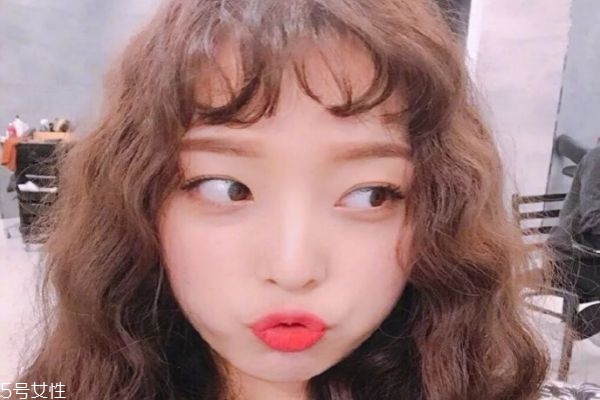 羊毛卷適合什么年齡 哪些人適合留羊毛卷 羊毛卷適合什么年齡 哪些人適合留羊毛卷