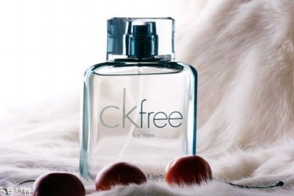 香水有什么危害嗎 一般香水的主要成分是什么呢 香水有什么危害嗎 一般香水的主要成分是什么呢