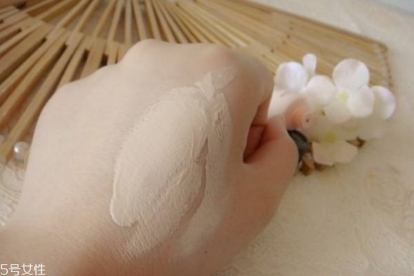 bb霜可以長期使用嗎 bb霜傷害皮膚嗎 bb霜可以長期使用嗎 bb霜傷害皮膚嗎