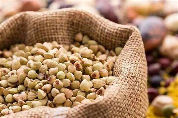 甜蕎麥和苦蕎麥的區(qū)別 甜蕎麥和苦蕎麥哪個好 甜蕎麥和苦蕎麥的區(qū)別 甜蕎麥和苦蕎麥哪個好