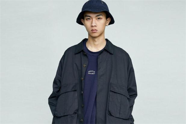男生穿什么夾克好看 男生夾克搭配圖片 男生穿什么夾克好看 男生夾克搭配圖片