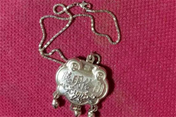 長(zhǎng)命鎖什么牌子好 長(zhǎng)命鎖哪個(gè)品牌好 長(zhǎng)命鎖什么牌子好 長(zhǎng)命鎖哪個(gè)品牌好