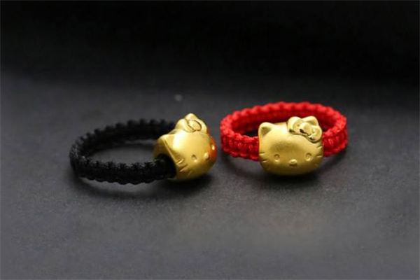 轉(zhuǎn)運(yùn)珠戒指戴哪個手指 轉(zhuǎn)運(yùn)珠戒指戴左手還是右手 轉(zhuǎn)運(yùn)珠戒指戴哪個手指 轉(zhuǎn)運(yùn)珠戒指戴左手還是右手