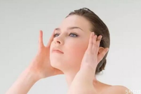 人有時(shí)候?yàn)槭裁磿^暈?zāi)?頭暈是什么原因造成的呢 人有時(shí)候?yàn)槭裁磿^暈?zāi)?頭暈是什么原因造成的呢