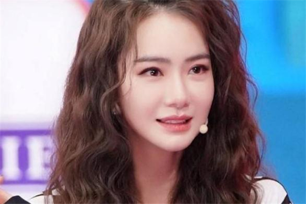 蛋卷頭和羊毛卷的區(qū)別 蛋卷頭和羊毛卷哪個更好看 蛋卷頭和羊毛卷的區(qū)別 蛋卷頭和羊毛卷哪個更好看