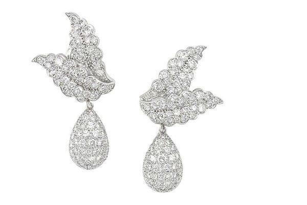 耳釘耳墜適合什么女生 純銀耳墜一般多少錢一對(duì) 耳釘耳墜適合什么女生 純銀耳墜一般多少錢一對(duì)