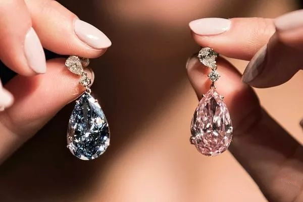 怎樣看水晶是否適合自己 水晶收藏有哪些技巧 怎樣看水晶是否適合自己 水晶收藏有哪些技巧