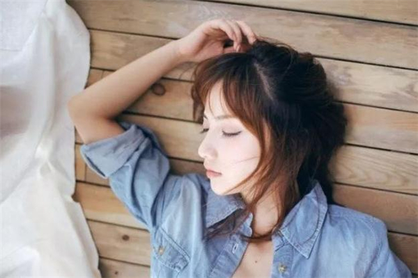 天冷了怎么關心女生 天冷了關心女朋友的話 天冷了怎么關心女生 天冷了關心女朋友的話