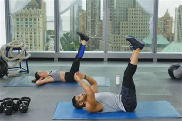 自重訓(xùn)練能增肌嗎 自重訓(xùn)練的好處和缺點(diǎn) 自重訓(xùn)練能增肌嗎 自重訓(xùn)練的好處和缺點(diǎn)