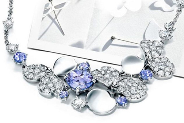 鉑金項鏈怎么清洗 怎樣的鉑金項鏈送人好 鉑金項鏈怎么清洗 怎樣的鉑金項鏈送人好