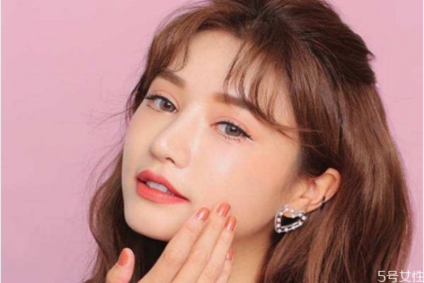 瘦臉針臉部凹陷怎么辦 瘦臉針不可自己注射 瘦臉針臉部凹陷怎么辦 瘦臉針不可自己注射