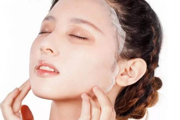 去完角質(zhì)再敷面膜效果會加倍嗎 去角質(zhì)后馬上敷面膜嗎 去完角質(zhì)再敷面膜效果會加倍嗎 去角質(zhì)后馬上敷面膜嗎