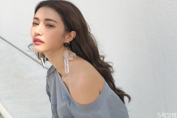 瘦臉針臉部凹陷怎么辦 瘦臉針不可自己注射 瘦臉針臉部凹陷怎么辦 瘦臉針不可自己注射