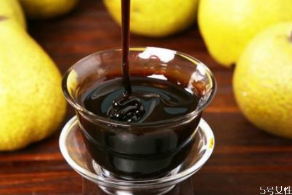 秋梨膏一天喝多少 秋梨膏要喝多久能止咳 秋梨膏一天喝多少 秋梨膏要喝多久能止咳