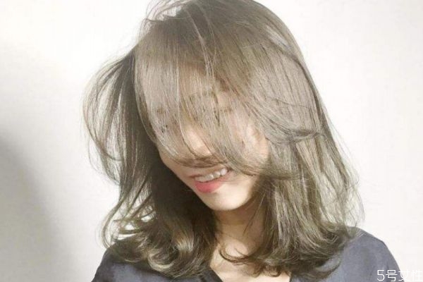 頭發(fā)干枯怎么保養(yǎng) 頭發(fā)怎么保養(yǎng)有光澤 頭發(fā)干枯怎么保養(yǎng) 頭發(fā)怎么保養(yǎng)有光澤