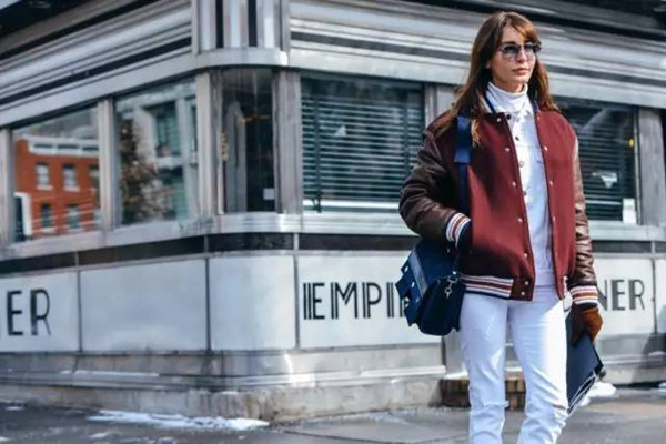 高領(lǐng)毛衣怎么穿不顯脖子短 毛衣洗后變長怎么辦 高領(lǐng)毛衣怎么穿不顯脖子短 毛衣洗后變長怎么辦