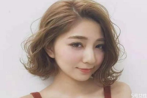 經(jīng)常燙發(fā)有什么危害 燙發(fā)后怎么保養(yǎng) 經(jīng)常燙發(fā)有什么危害 燙發(fā)后怎么保養(yǎng)