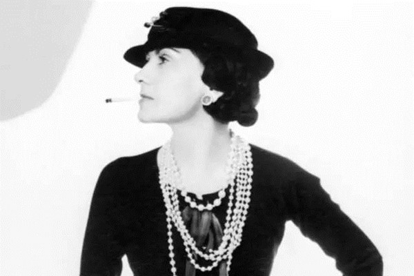 香奈兒長款珍珠項鏈怎么樣 香奈兒珍珠項鏈購買注意事項 香奈兒長款珍珠項鏈怎么樣 香奈兒珍珠項鏈購買注意事項