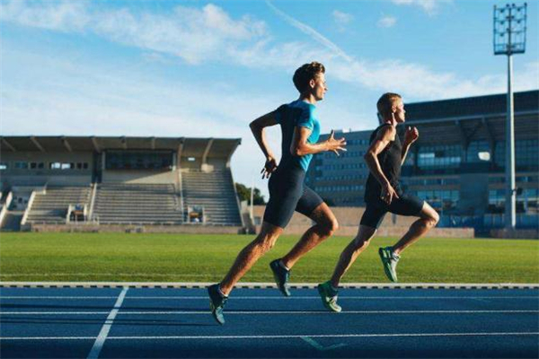 每天跑5公里一個月瘦多少 每天跑5公里對身體好嗎 每天跑5公里一個月瘦多少 每天跑5公里對身體好嗎