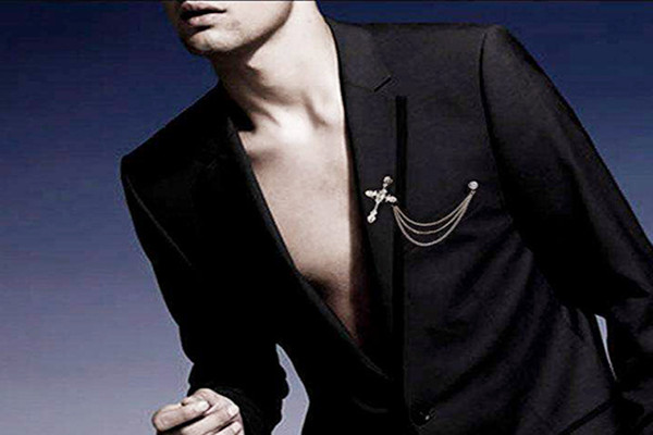 蒂芙尼胸針價(jià)格如何 男士西裝胸針如何挑選 蒂芙尼胸針價(jià)格如何 男士西裝胸針如何挑選