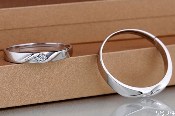 925銀應(yīng)該怎么樣保養(yǎng)呢 洗澡925銀飾品要取下嗎 925銀應(yīng)該怎么樣保養(yǎng)呢 洗澡925銀飾品要取下嗎