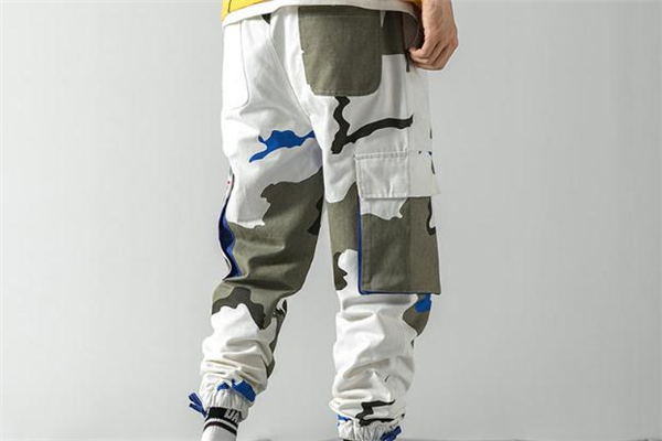 偏瘦的男生怎么搭配衣服 偏瘦男生穿搭技巧 偏瘦的男生怎么搭配衣服 偏瘦男生穿搭技巧