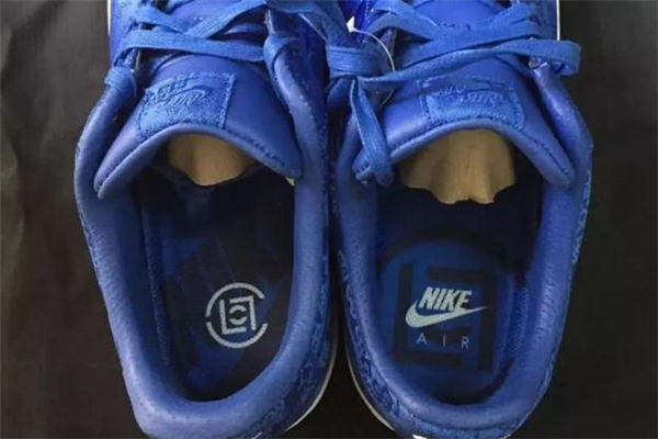 clot聯(lián)名af1藍(lán)絲綢開箱測評 clot藍(lán)絲綢會(huì)跌價(jià)嗎 clot聯(lián)名af1藍(lán)絲綢開箱測評 clot藍(lán)絲綢會(huì)跌價(jià)嗎