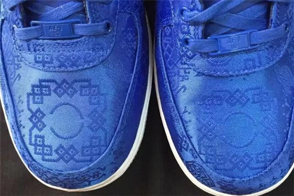 clot聯(lián)名af1藍(lán)絲綢開箱測評 clot藍(lán)絲綢會(huì)跌價(jià)嗎 clot聯(lián)名af1藍(lán)絲綢開箱測評 clot藍(lán)絲綢會(huì)跌價(jià)嗎