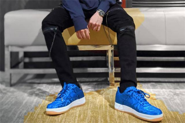 clot聯(lián)名af1藍(lán)絲綢開箱測評 clot藍(lán)絲綢會(huì)跌價(jià)嗎 clot聯(lián)名af1藍(lán)絲綢開箱測評 clot藍(lán)絲綢會(huì)跌價(jià)嗎