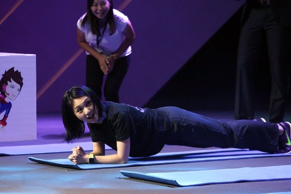 平板支撐的正確姿勢(shì) 平板支撐鍛煉哪些肌肉 平板支撐的正確姿勢(shì) 平板支撐鍛煉哪些肌肉