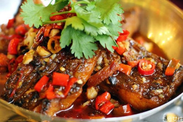 草魚有什么營(yíng)養(yǎng)價(jià)值呢 草魚怎么做好吃呢