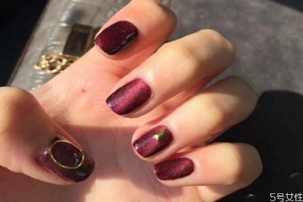 做完美甲要注意什么 怎么降低美甲的傷害 做完美甲要注意什么 怎么降低美甲的傷害