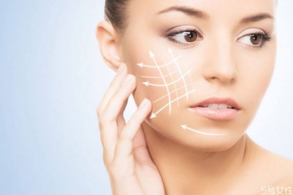 雙下巴是怎么造成的呢 為什么會形成雙下巴呢 雙下巴是怎么造成的呢 為什么會形成雙下巴呢