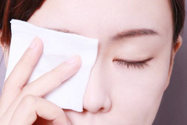 卸妝棉厚的會浪費嗎 濕敷用厚的還是用薄的卸妝棉好 卸妝棉厚的會浪費嗎 濕敷用厚的還是用薄的卸妝棉好