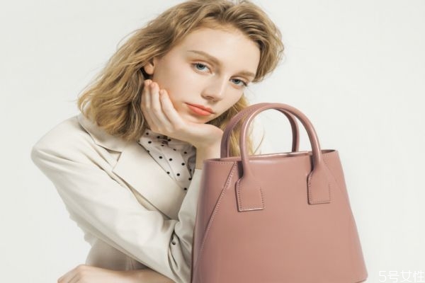 小ck的包質(zhì)量怎么樣 小ck質(zhì)量如何 小ck的包質(zhì)量怎么樣 小ck質(zhì)量如何