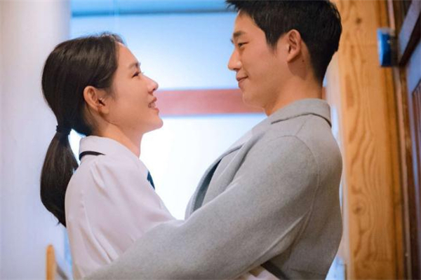 婚前病史該不該告知伴侶 婚前隱瞞病史屬于騙婚嗎 婚前病史該不該告知伴侶 婚前隱瞞病史屬于騙婚嗎