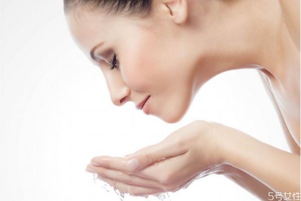 怎么用維生素e去脂肪粒 如何消滅眼部脂肪粒 怎么用維生素e去脂肪粒 如何消滅眼部脂肪粒