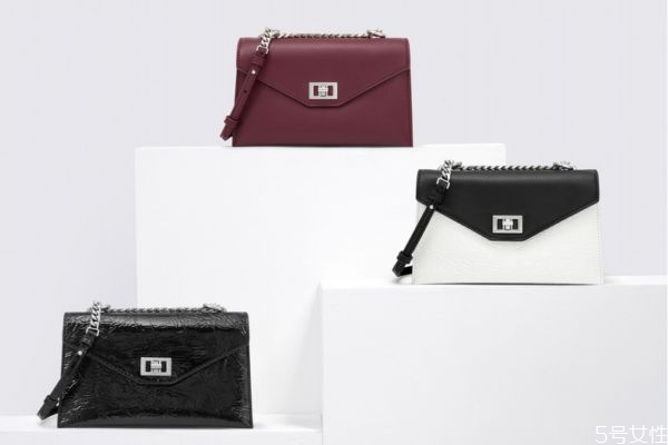 小ck最熱門(mén)的包是哪款 小ck包必買(mǎi)款 小ck最熱門(mén)的包是哪款 小ck包必買(mǎi)款