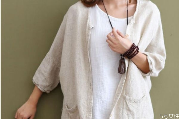 亞麻的衣服有什么缺點(diǎn)嗎 麻布的衣服怎么保養(yǎng)呢 亞麻的衣服有什么缺點(diǎn)嗎 麻布的衣服怎么保養(yǎng)呢