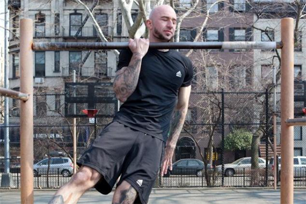 頸椎病能做引體向上嗎 引體向上能治療頸椎病嗎 頸椎病能做引體向上嗎 引體向上能治療頸椎病嗎