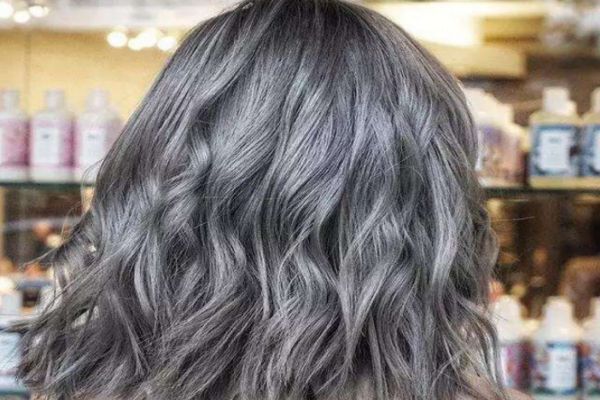 直發(fā)梳怎么燙卷發(fā) 怎么清理直發(fā)梳